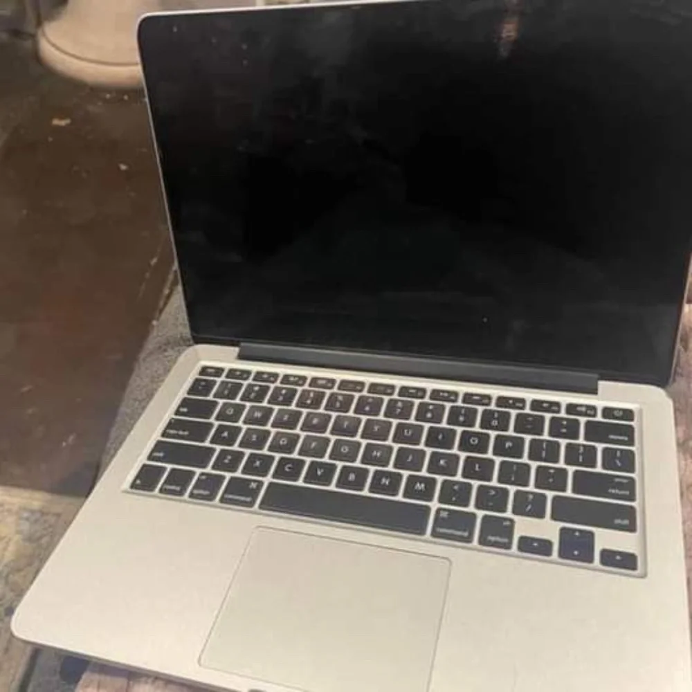 Mac 8
